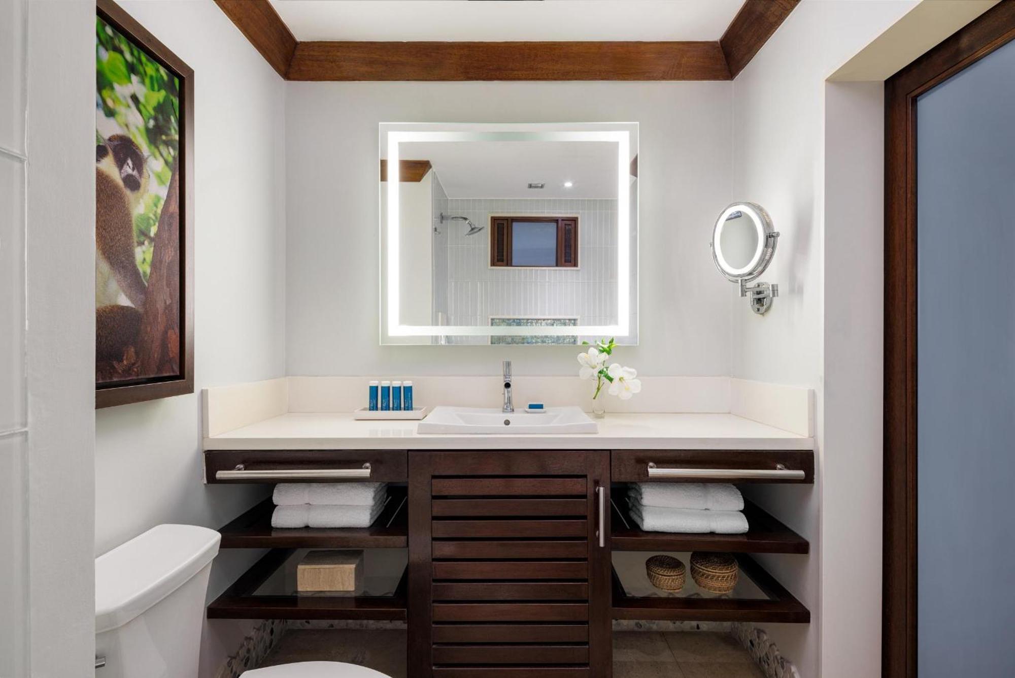 Caribbean Grand Luxe Walkout